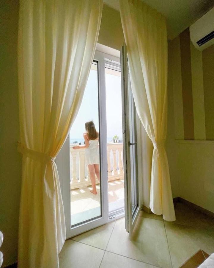 Crialesi Boutique Rooms Falerna Exterior foto